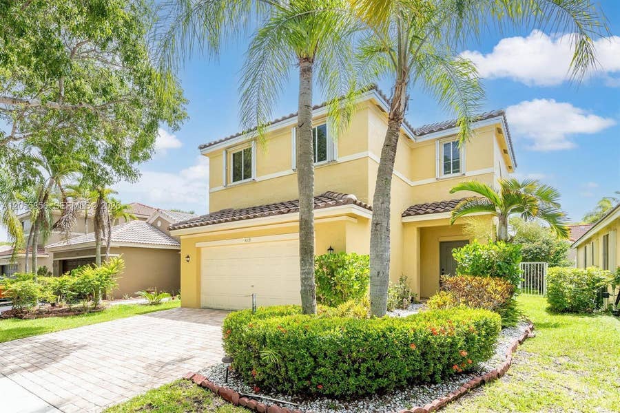 Property photo for 4319 Greenbriar Lane, Weston, FL