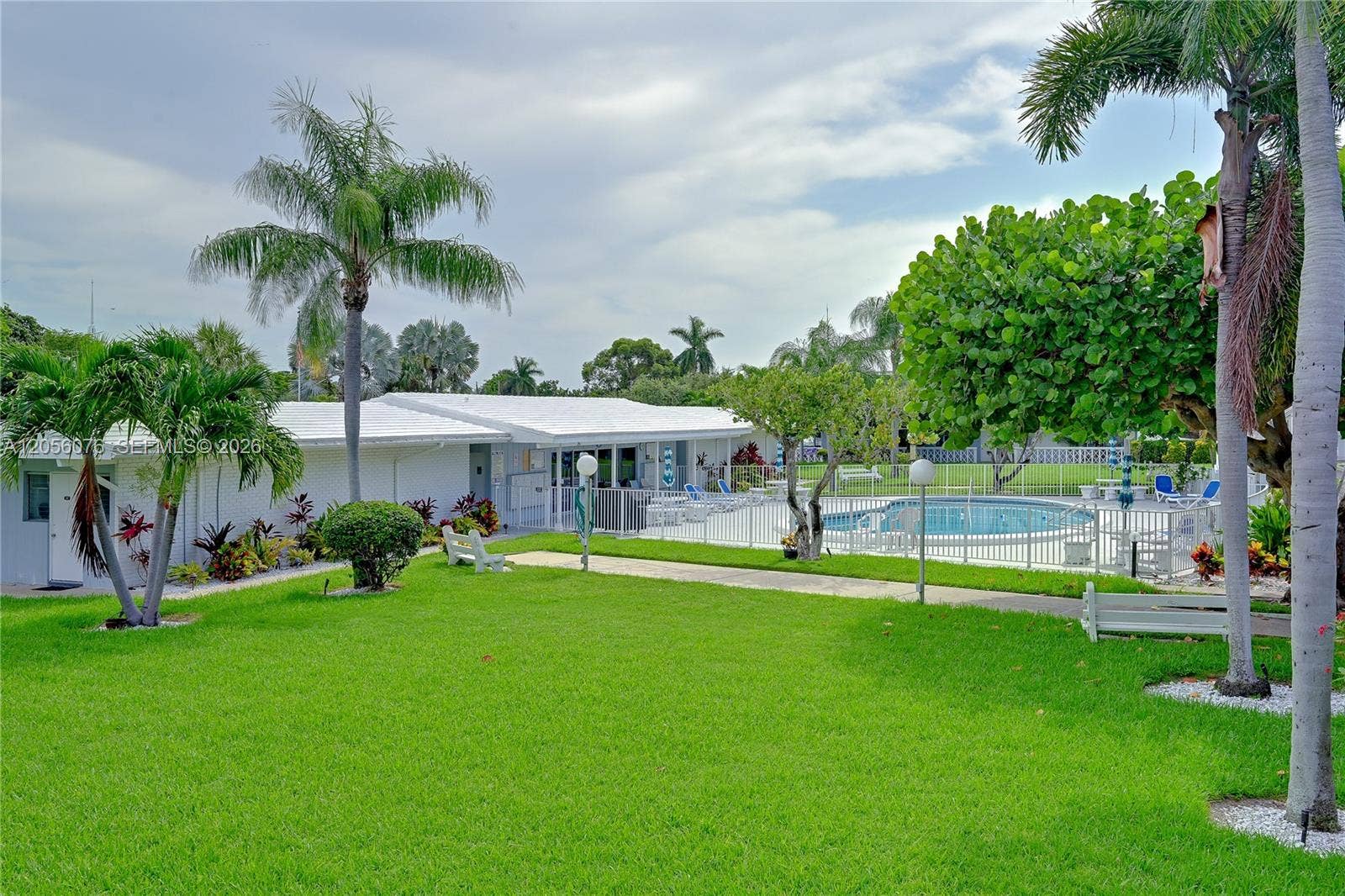 2170 NE 51 Court, #B6, Fort Lauderdale, FL 33308 Photo 6