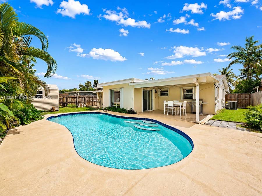 Property photo for 2210 N 57th Way, #2210, Hollywood, FL
