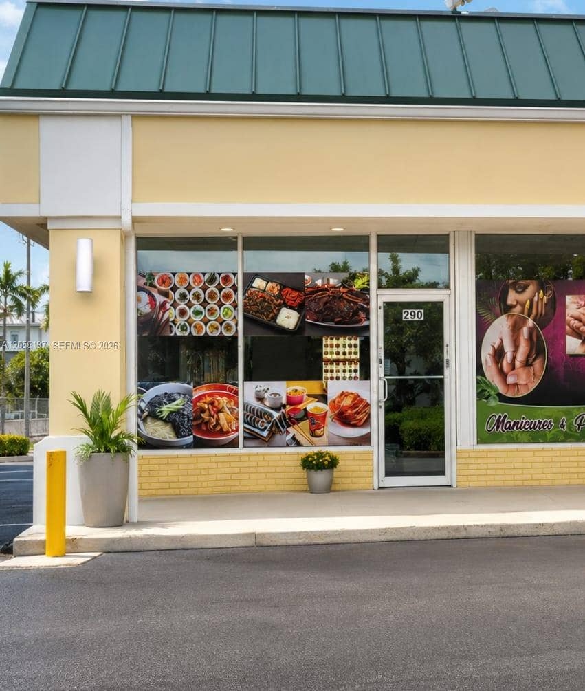 Property photo for 290 S State Rd 7, Hollywood, FL