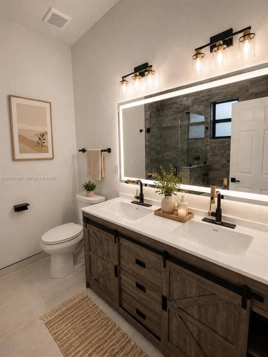 130 NW 28th Terrace, Fort Lauderdale, FL 33311 virtual stage