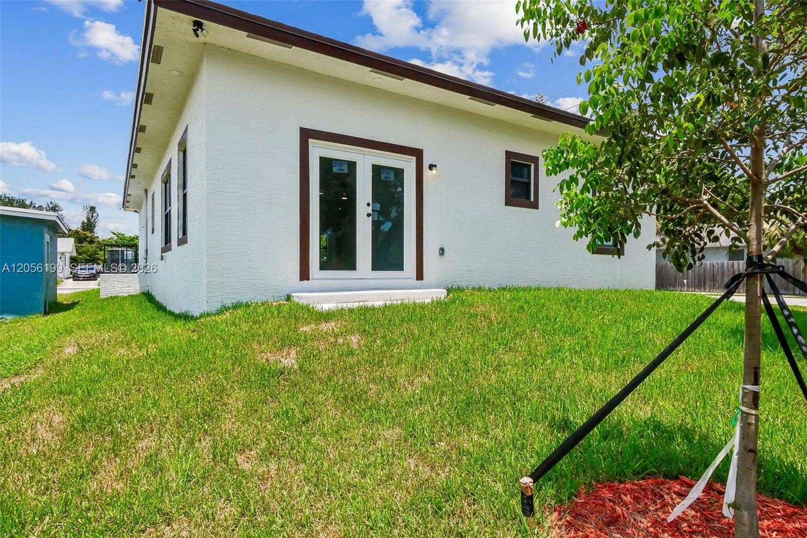 130 NW 28th Terrace, Fort Lauderdale, FL 33311 Photo 8