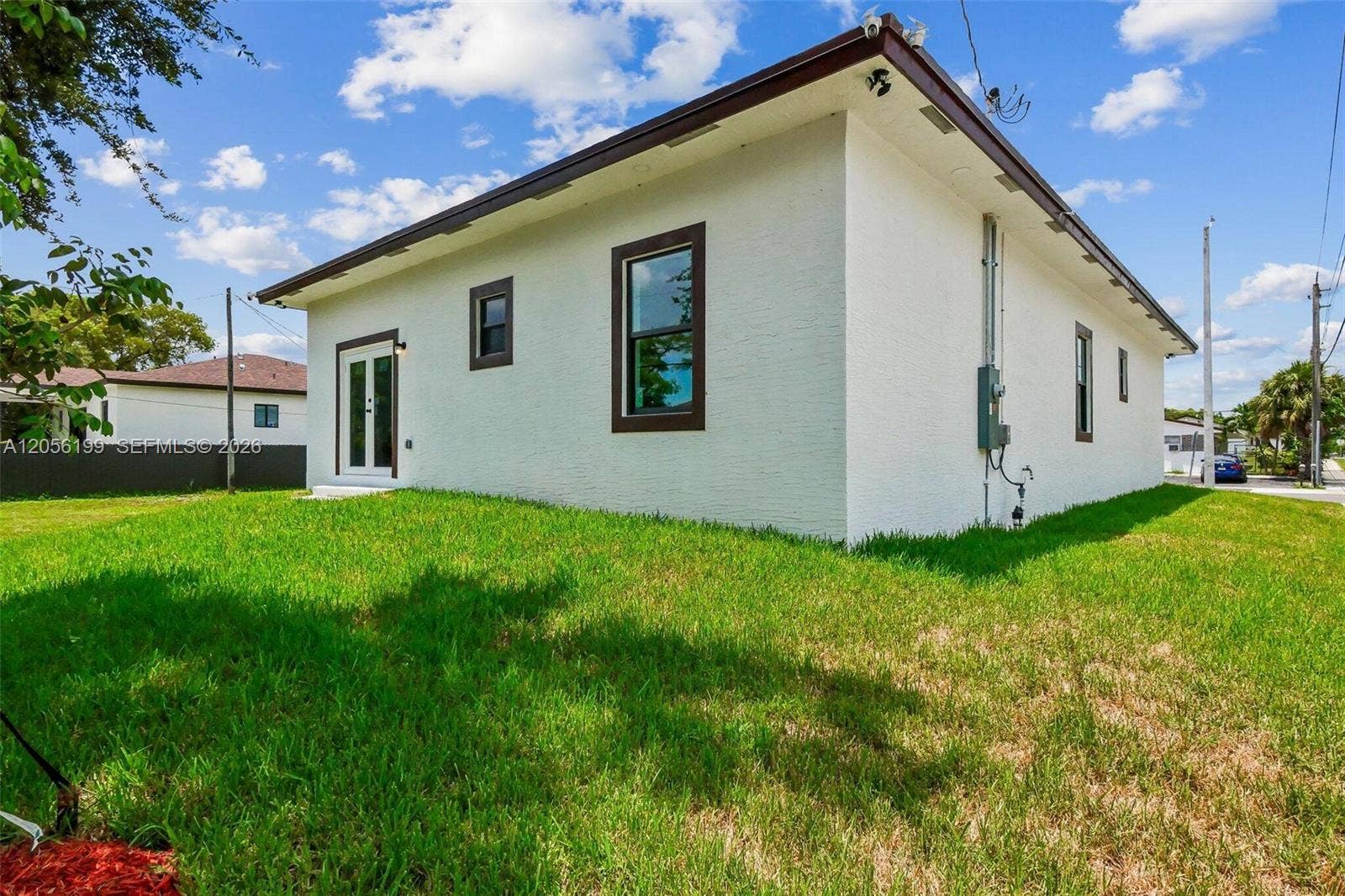 130 NW 28th Terrace, Fort Lauderdale, FL 33311 Photo 9