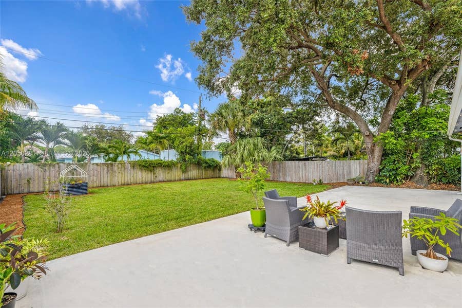 Property photo for 1008 SW 18th Court, Fort Lauderdale, FL