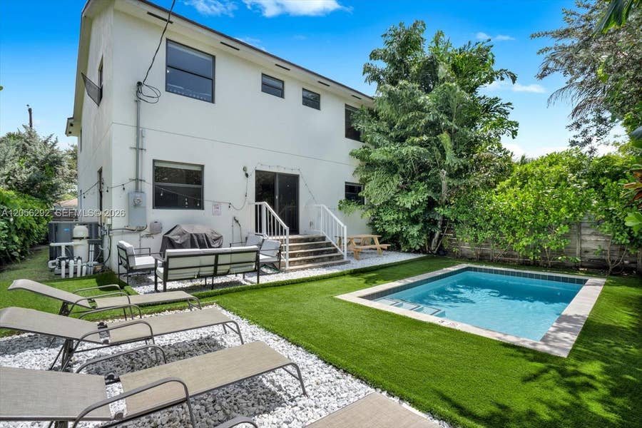 Property photo for 808 SW 29th Street, Fort Lauderdale, FL