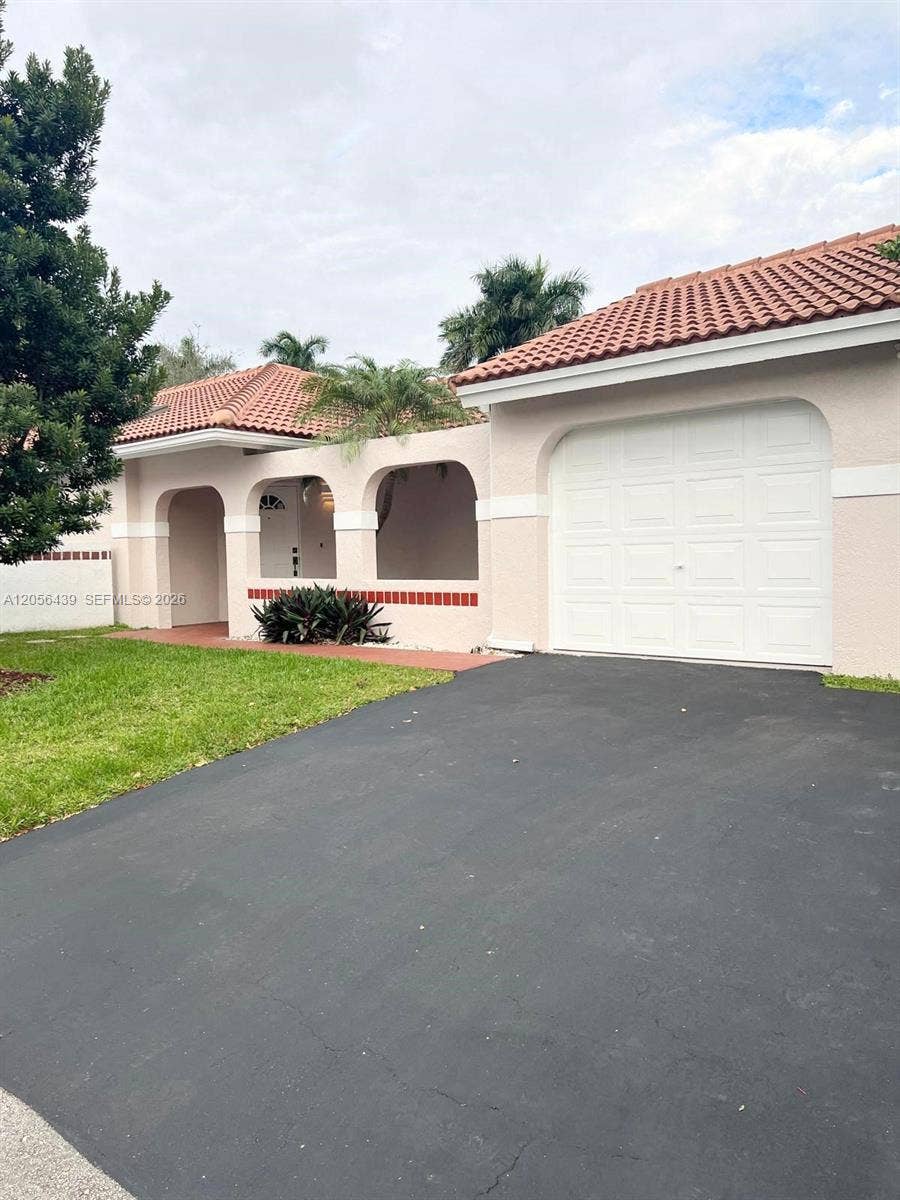 Property photo for 1285 Seagrape Circle, Weston, FL