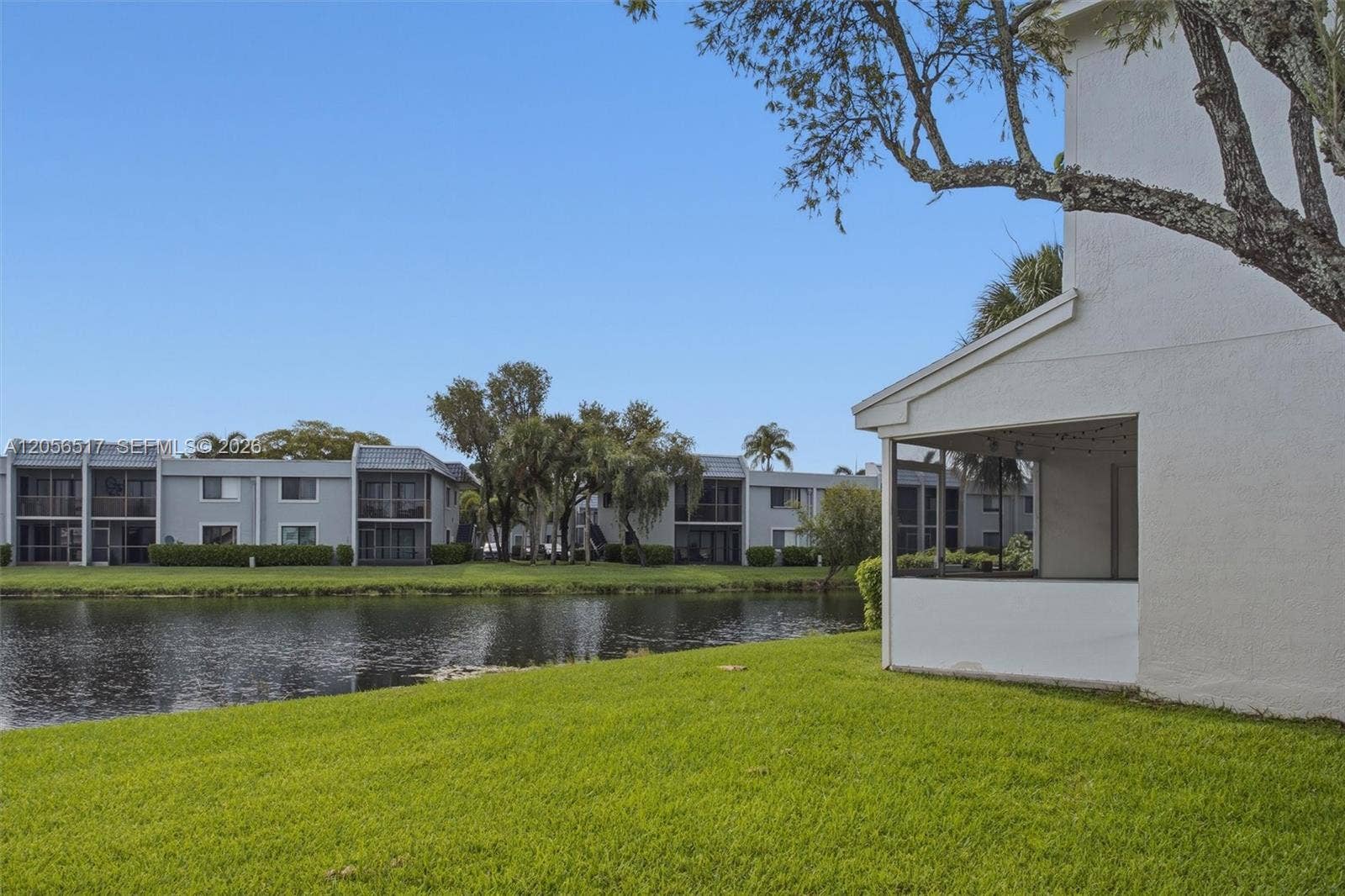 16631 Hemingway Drive, Weston, FL 33326 Photo 3