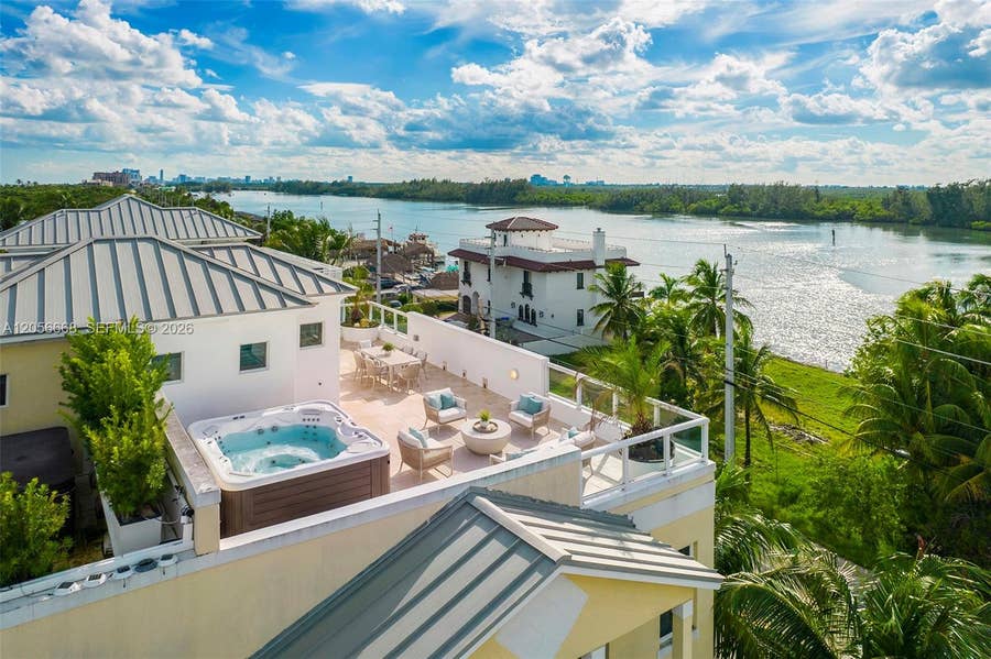 Property photo for 348 Elm Street, #B-10, Hollywood, FL