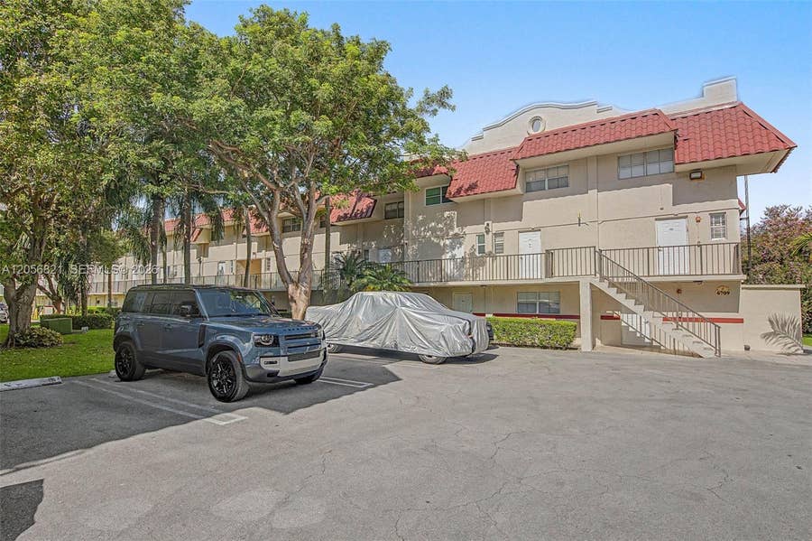 Property photo for 6709 N Kendall Drive, #223, Pinecrest, FL