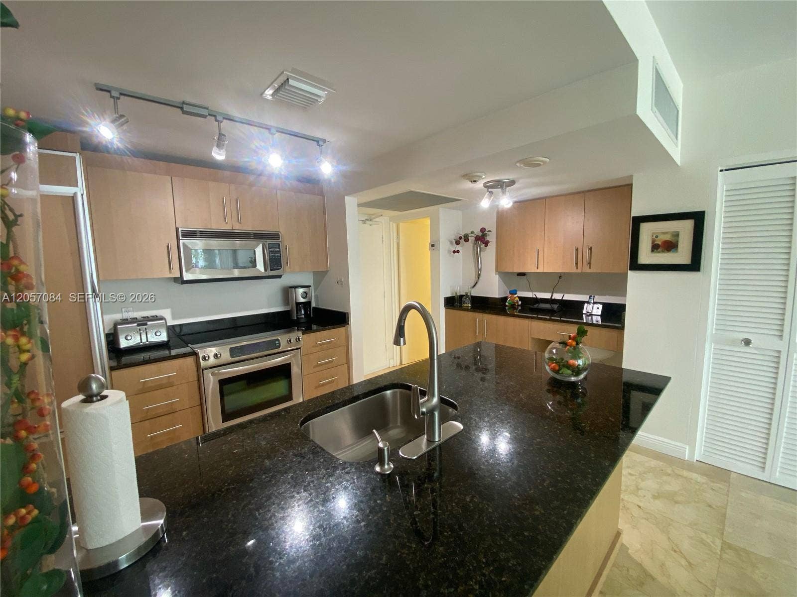10275 Collins Avenue, #215, Bal Harbour, Bal Harbour, FL 33154 Photo 6
