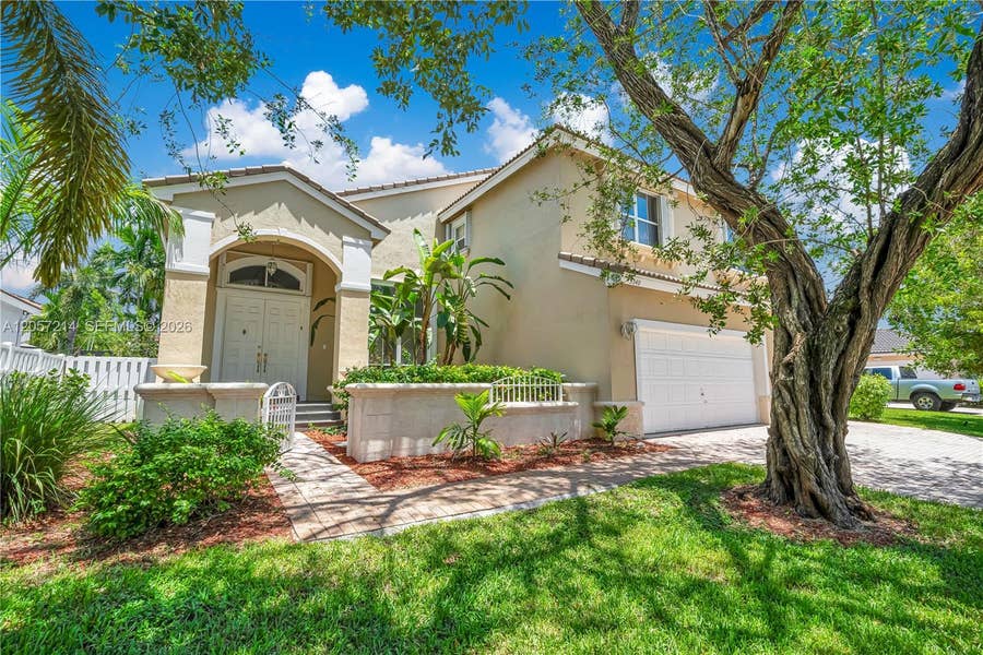 Property photo for 5340 SW 33rd Terrace, Hollywood, FL