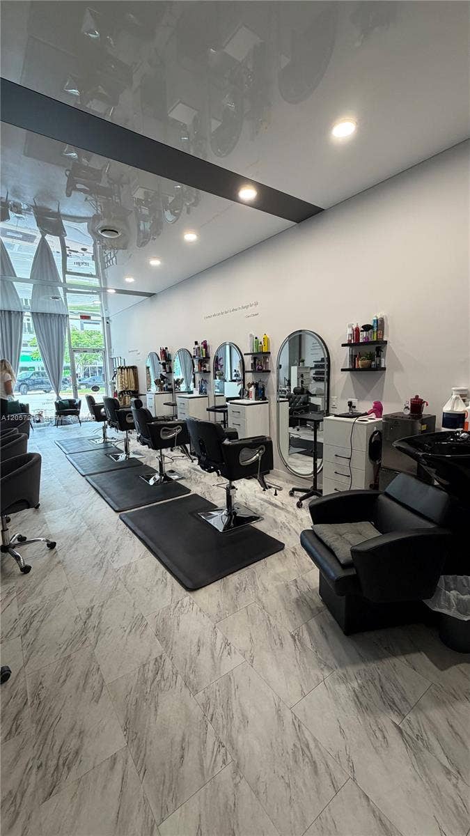 Property photo for 2119 Hollywood Boulevard, Hollywood, FL