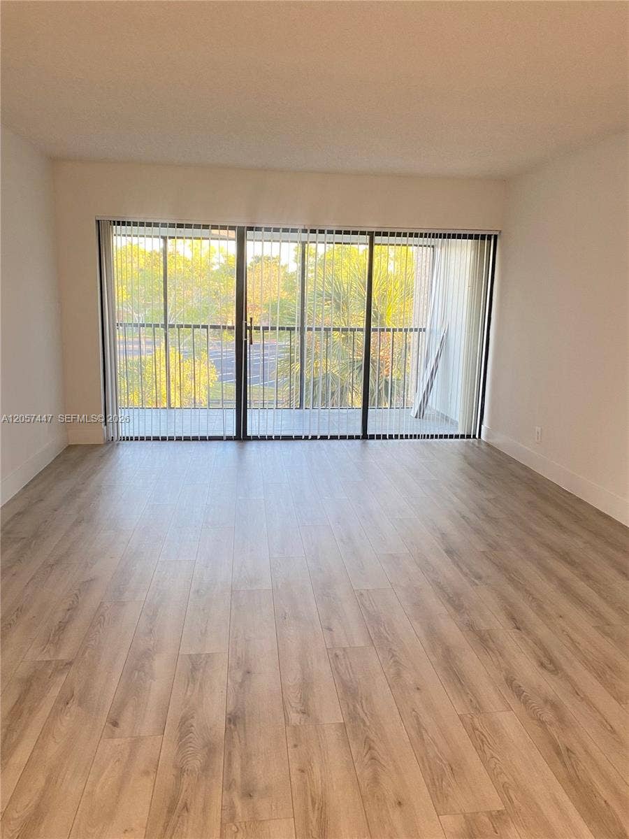 240 Lakeview Drive, #303, Weston, Weston, FL 33326 Photo 2