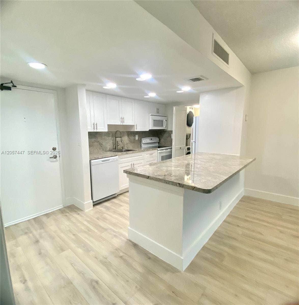 240 Lakeview Drive, #303, Weston, Weston, FL 33326 Photo 10