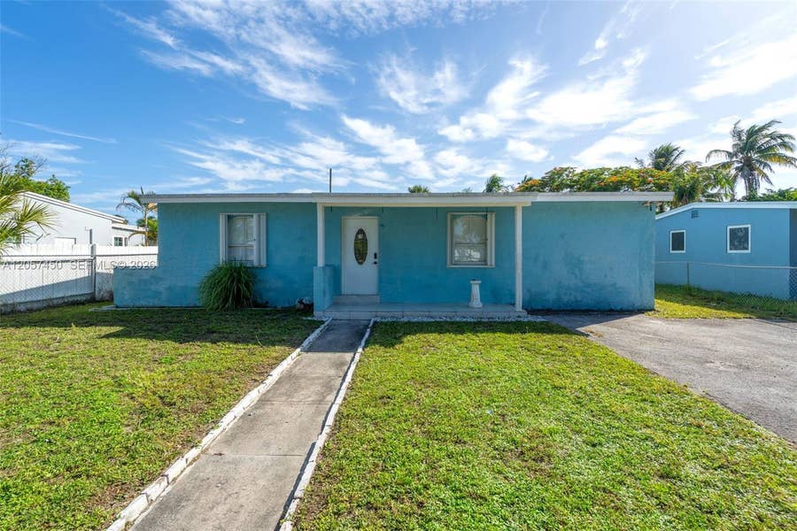 Property photo for 1207 Chateau Park Drive, Fort Lauderdale, FL