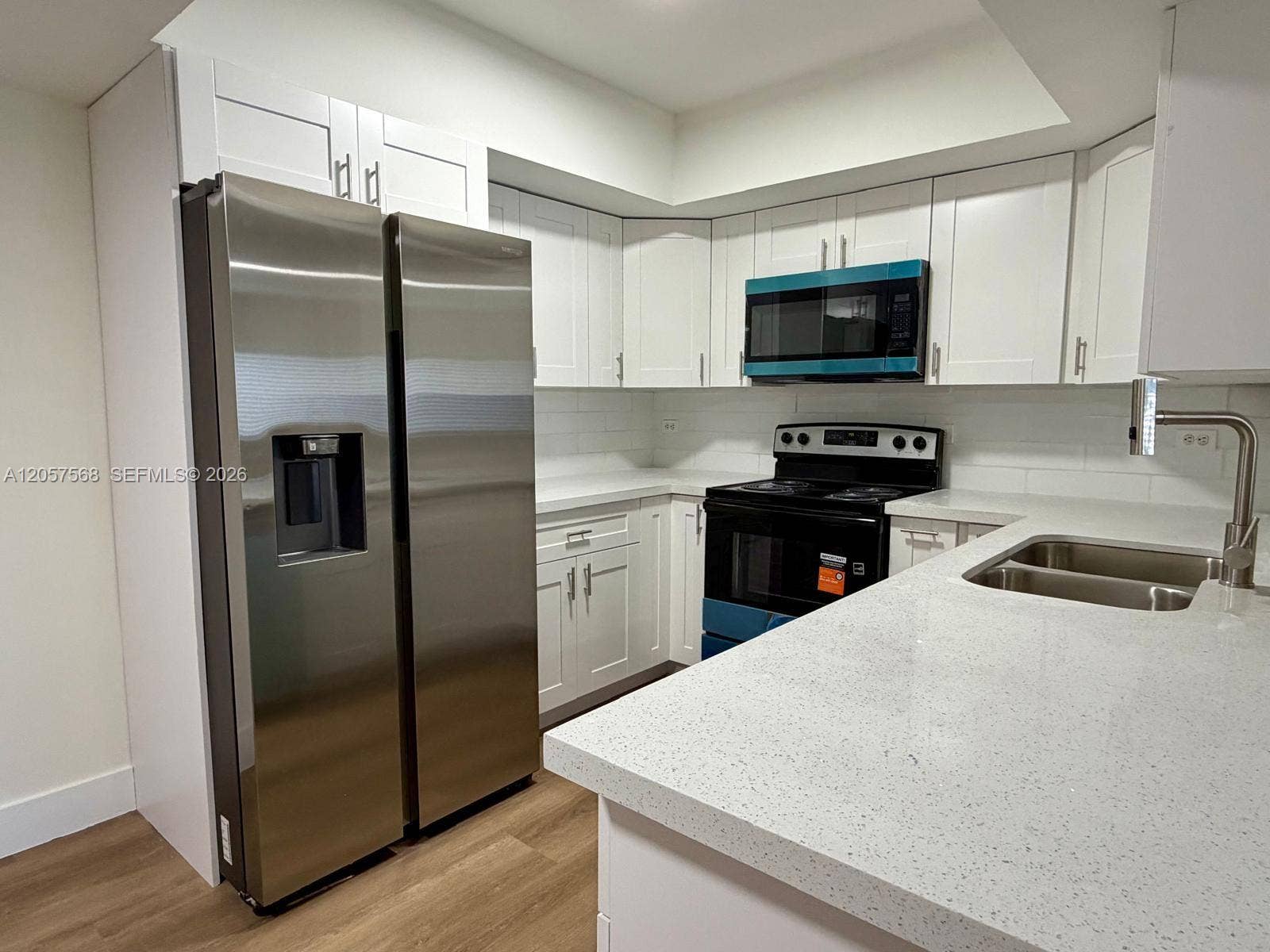 3690 N 56th Avenue, #906, Hollywood, Hollywood, FL 33021 Photo 1