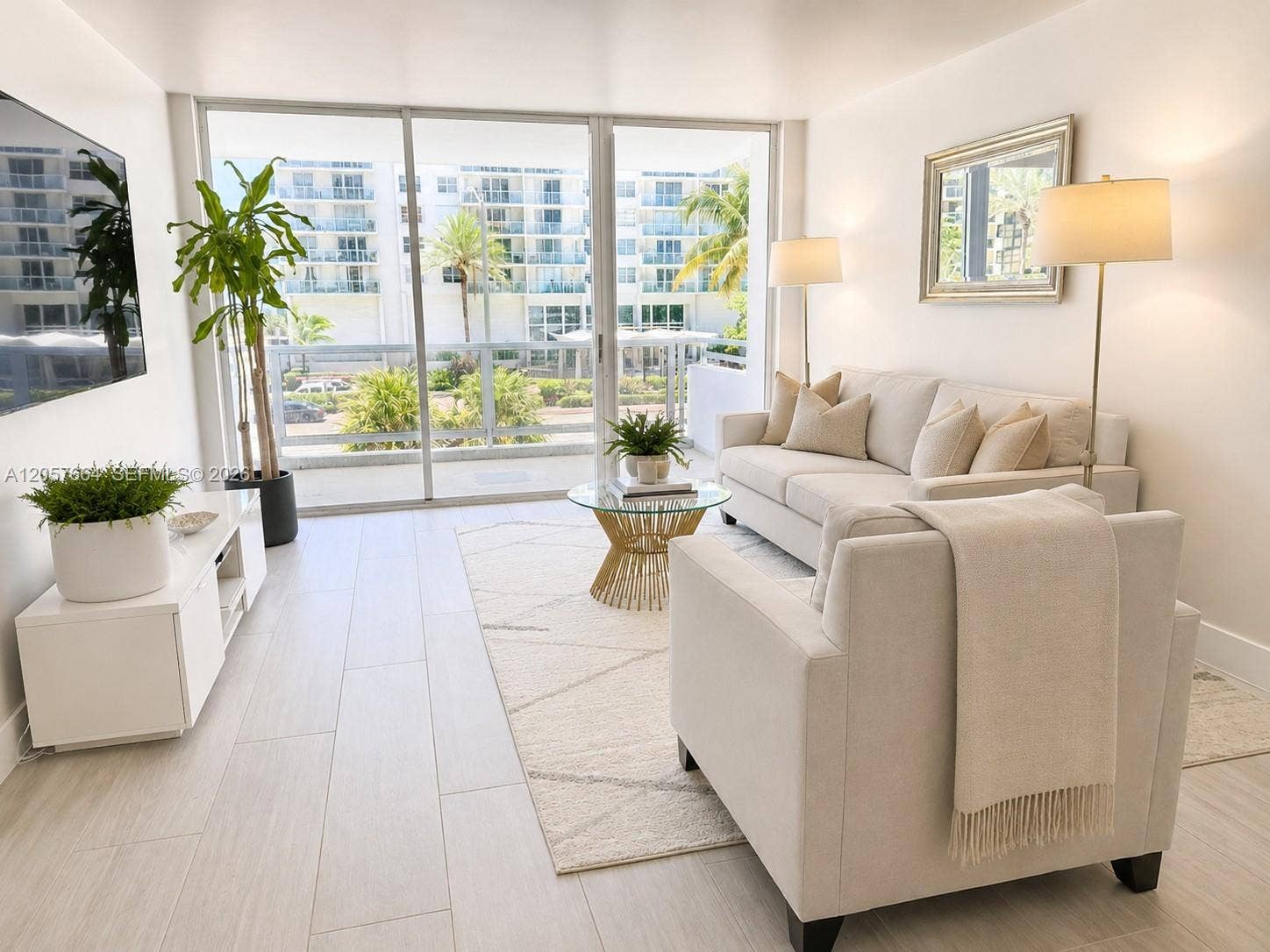5700 Collins Avenue, #3C, Miami Beach, FL 33140 Photo 2