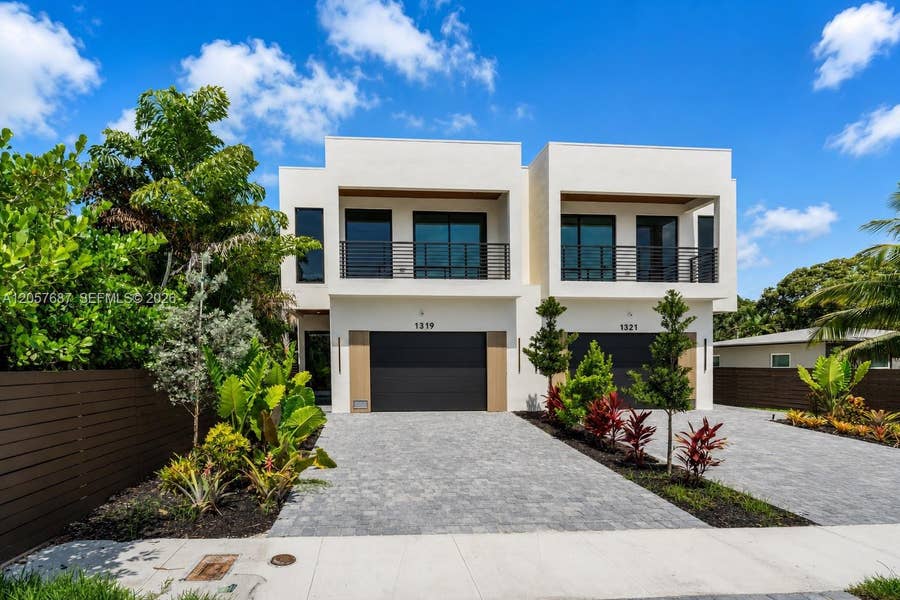 Property photo for 1319 NE 13th Avenue, Fort Lauderdale, FL
