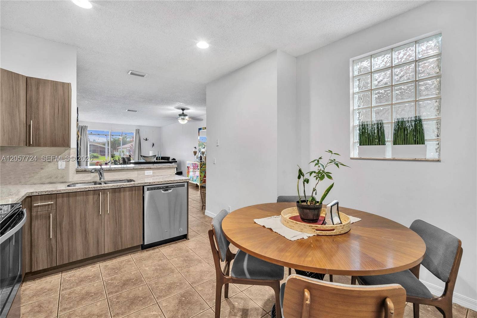 3692 San Simeon Circle, Weston, FL 33331 Photo 13