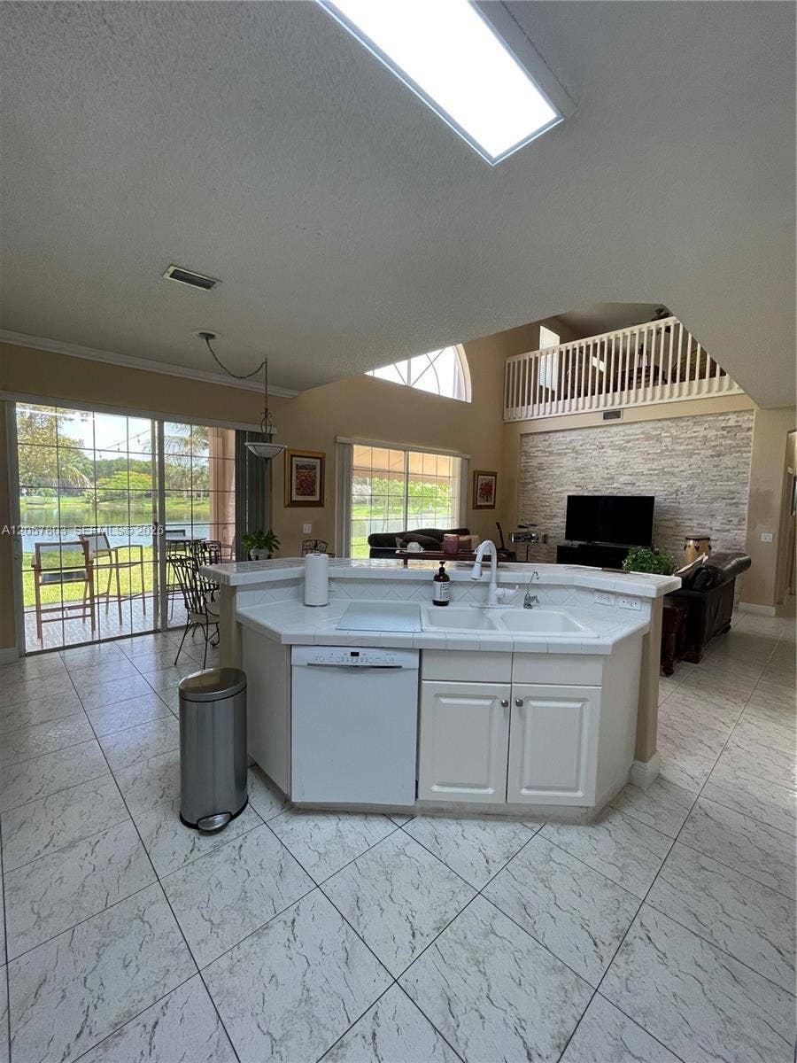 340 SW 167th Avenue, Pembroke Pines, FL 33027 Photo 20