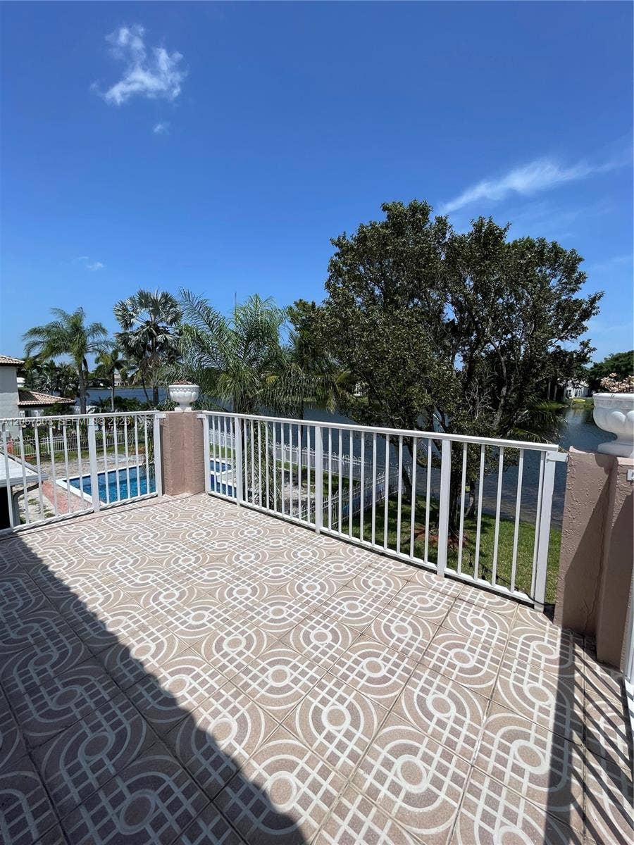 340 SW 167th Avenue, Pembroke Pines, FL 33027 Photo 46