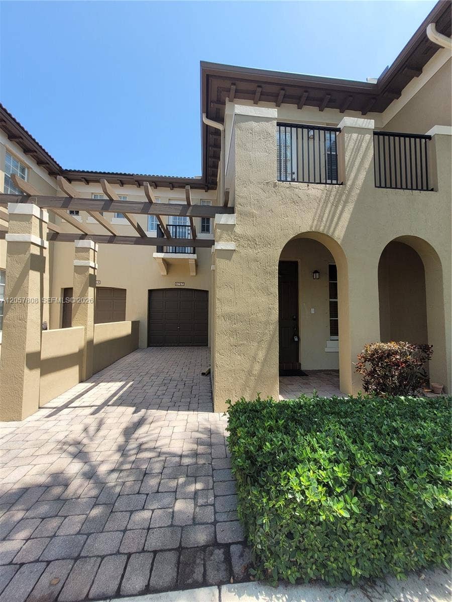 Property photo for 8707 Buckskin Manor, #5-12, Davie, FL