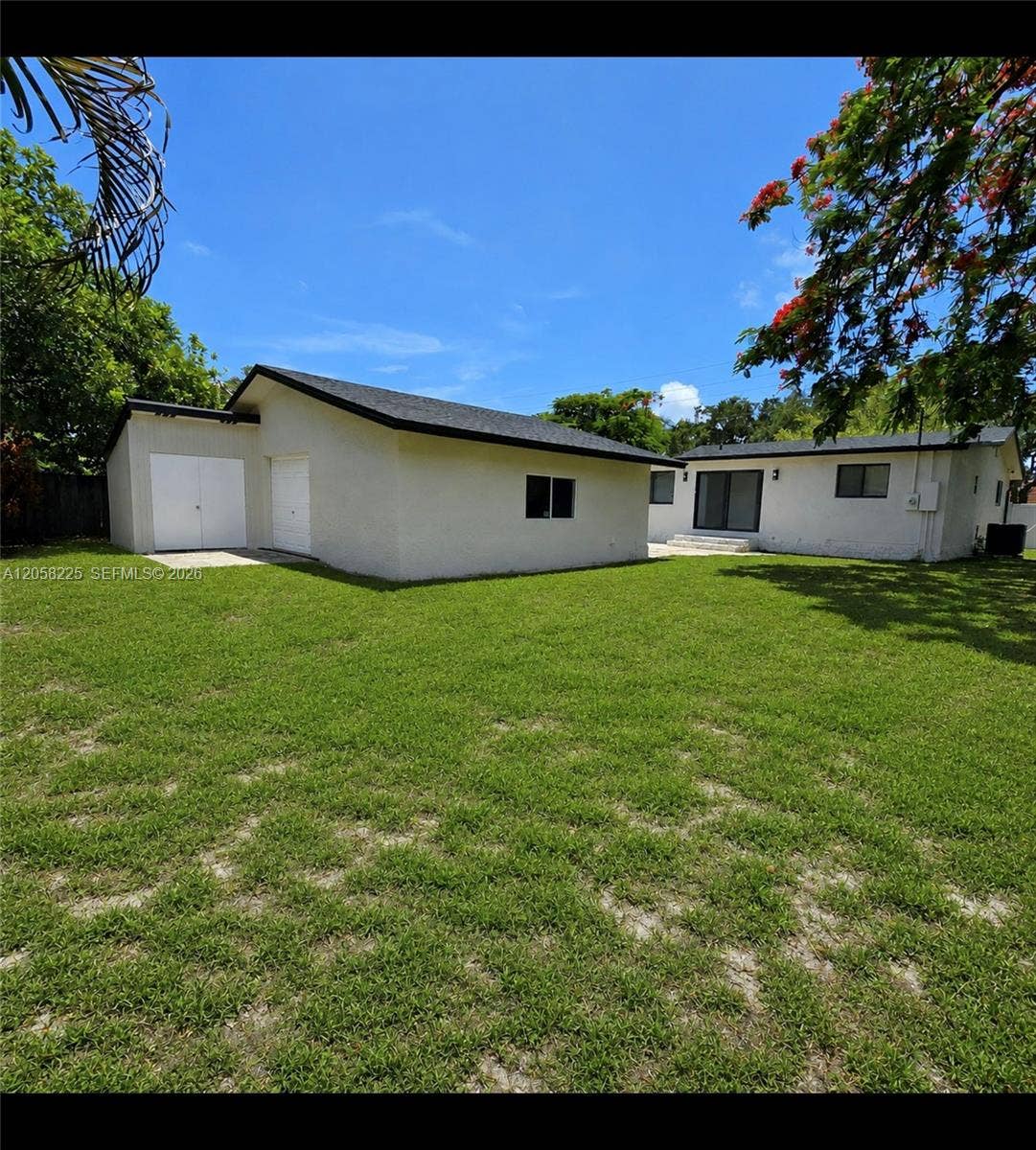 601 NE 1st Street, Pompano Beach, FL 33060 Backyard view, Room for Pool