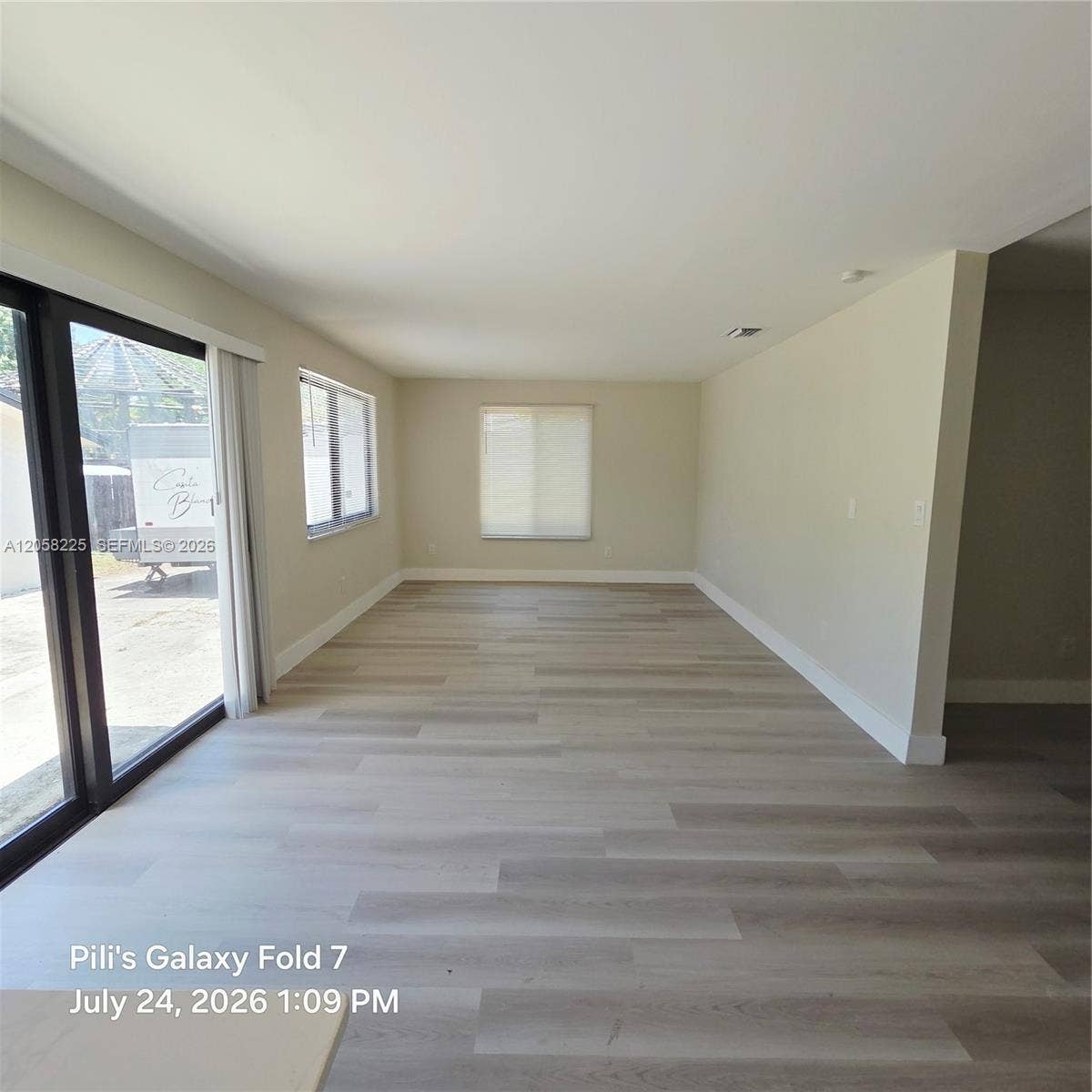 601 NE 1st Street, Pompano Beach, FL 33060 Big Family Room