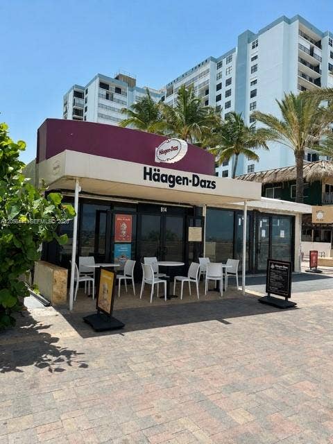 323 Fillmore Street, #10, Hollywood, FL 33019 AI edits