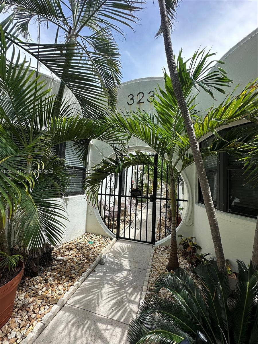323 Fillmore Street, #10, Hollywood, FL 33019 Photo 9