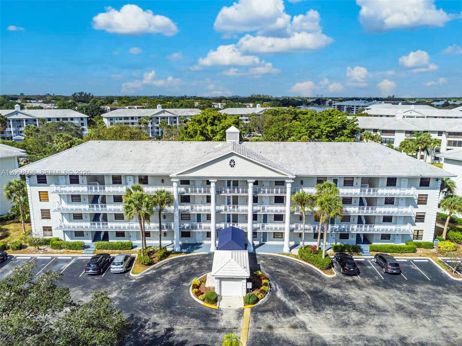 Property photo for 1719 Whitehall Drive, #304, Davie, FL
