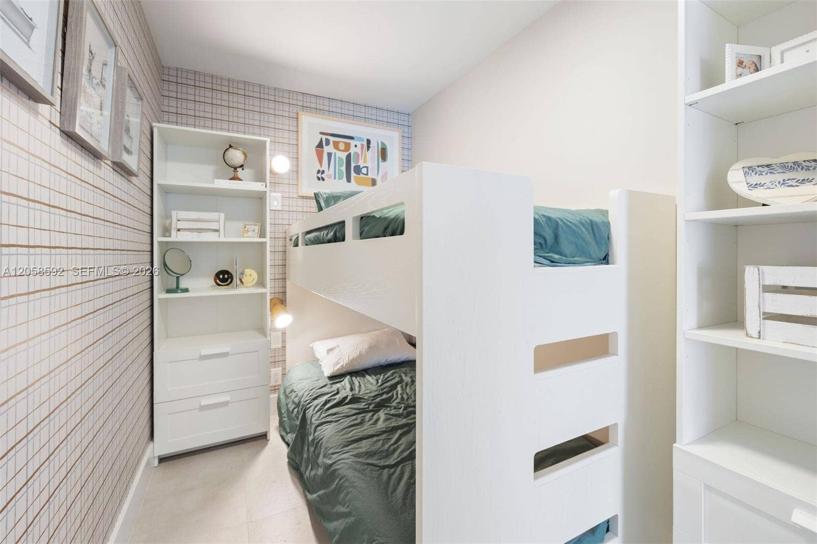 3500 Galt Ocean Drive, #803, Fort Lauderdale, Fort Lauderdale, FL 33308 These bunks have been removed but can be put back