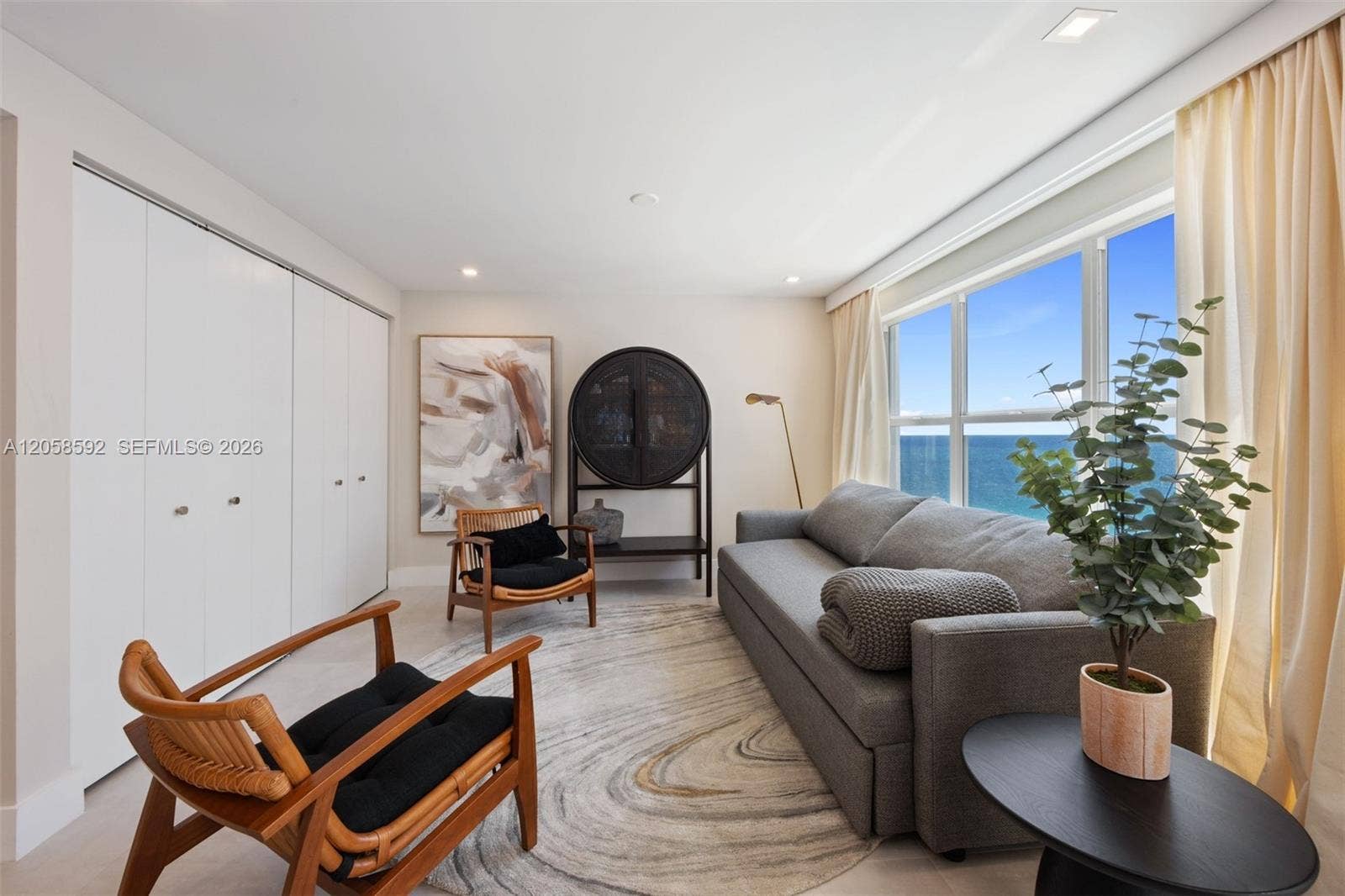 3500 Galt Ocean Drive, #803, Fort Lauderdale, Fort Lauderdale, FL 33308 Pull out bed in second bedroom