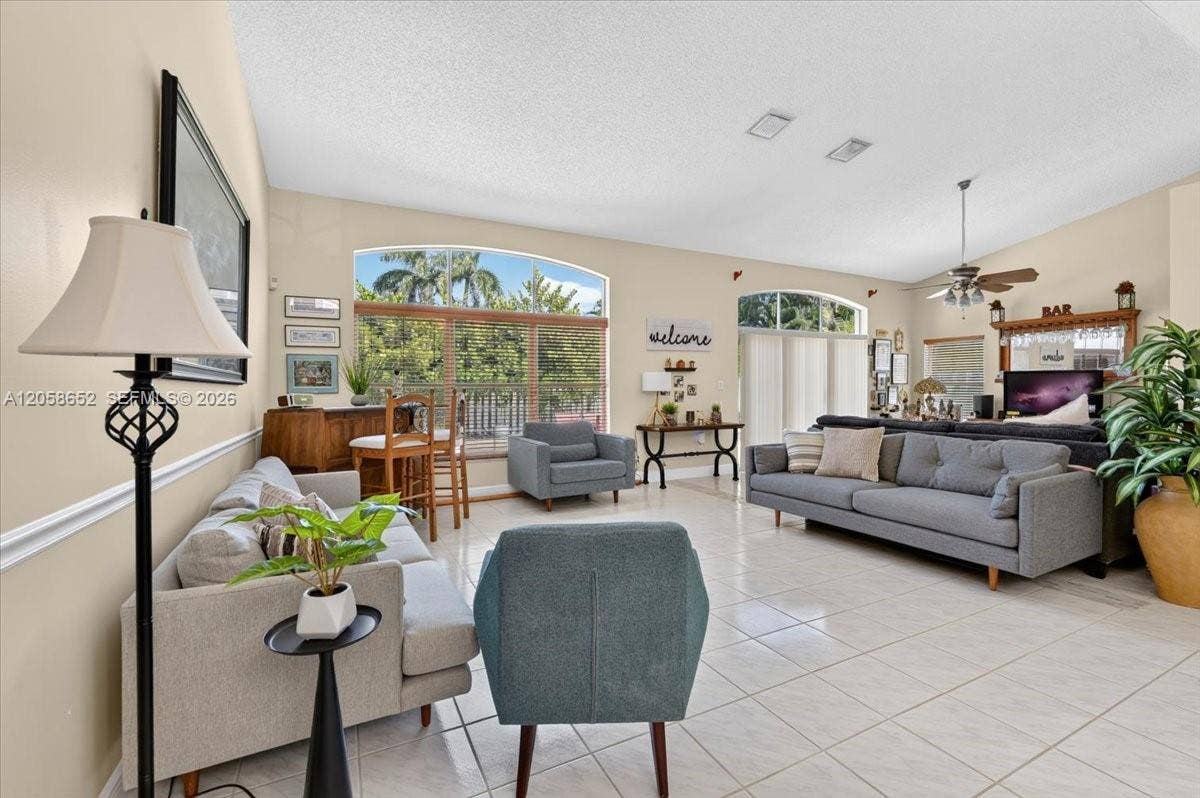 4025 SW 152nd Avenue, Miramar, FL 33027 Photo 7