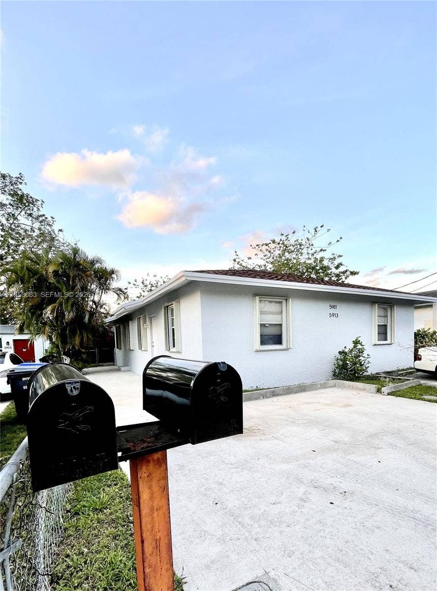 Property photo for 5911 Liberty Street, #5913, Hollywood, FL