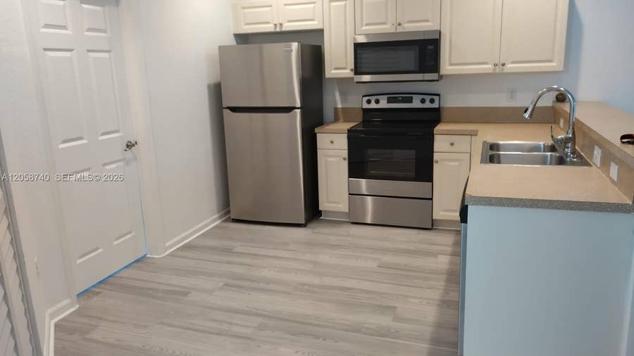 Property photo for 1960 Freeport Lane, #1960, Riviera Beach, FL