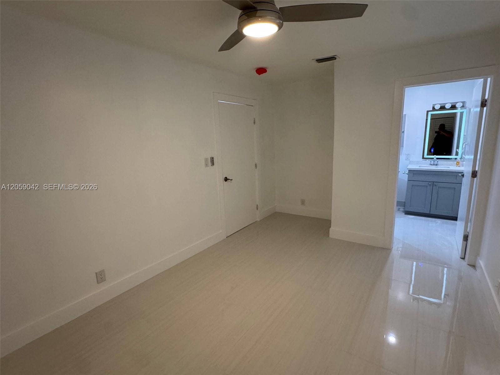 105-107 NE 30th Court, #105, Wilton Manors, Wilton Manors, FL 33334 Photo 13