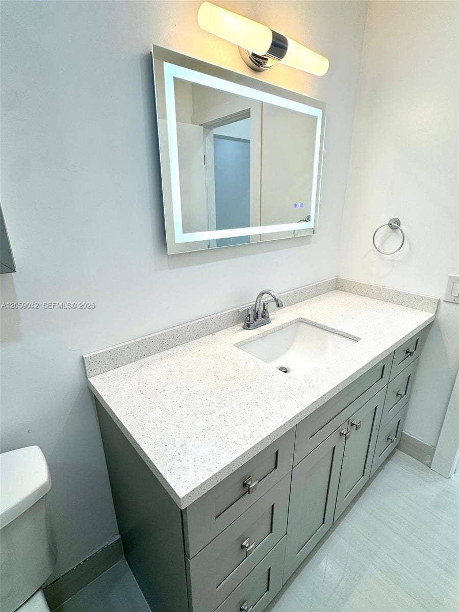 105-107 NE 30th Court, #105, Wilton Manors, Wilton Manors, FL 33334 Photo 12