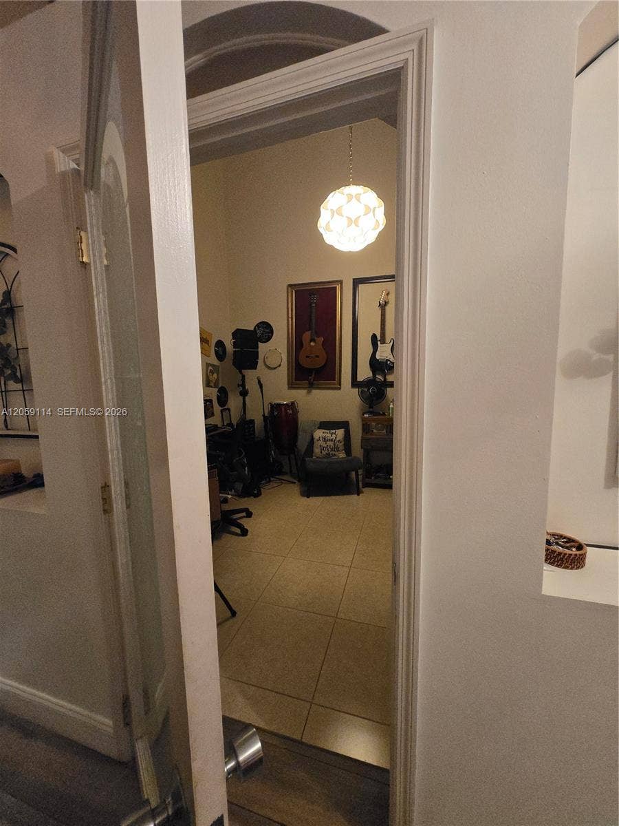 Photo 32