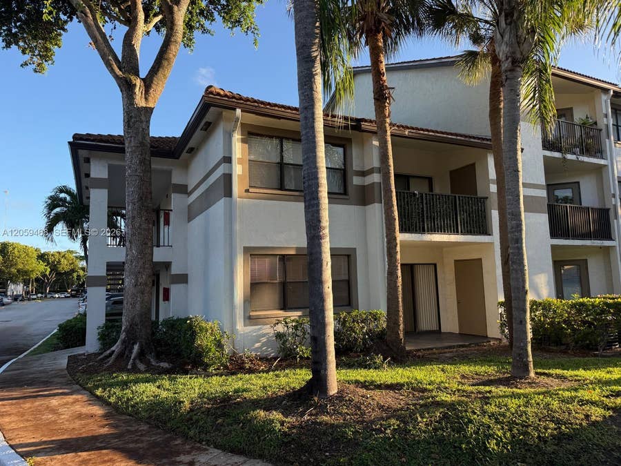 Property photo for 540 S Park Road, #111-9, Hollywood, FL