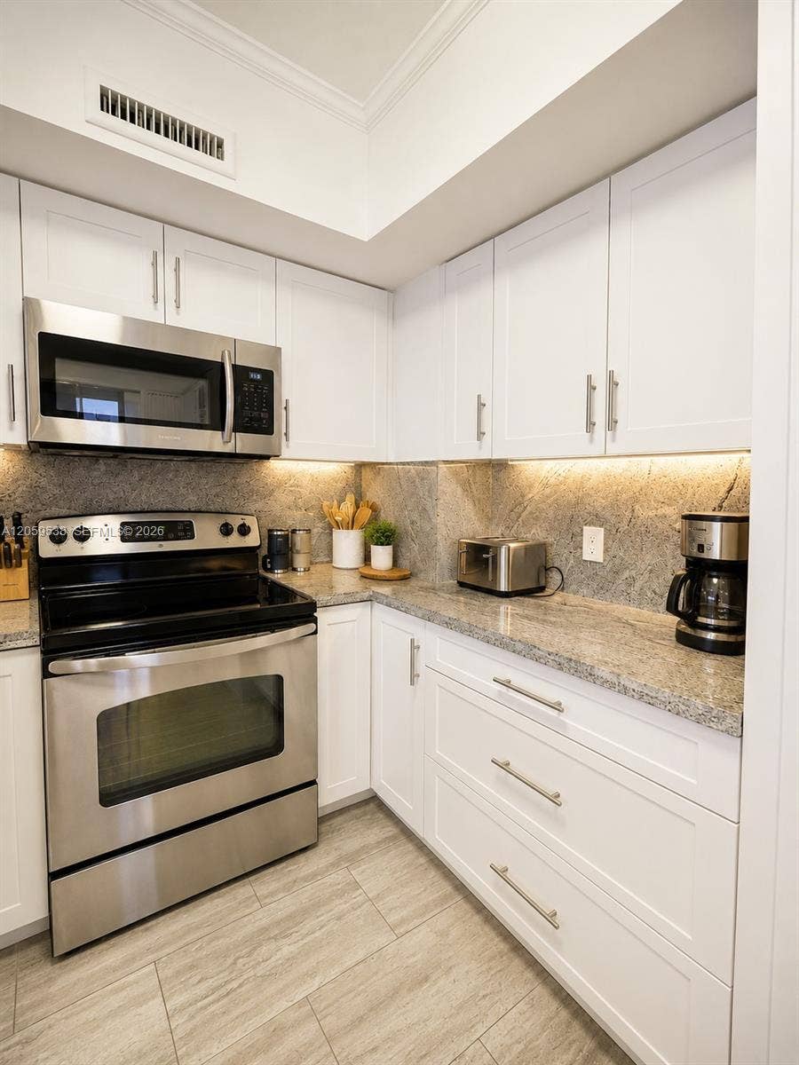 3505 S Ocean Drive, #401, Hollywood, FL 33019 Photo 5