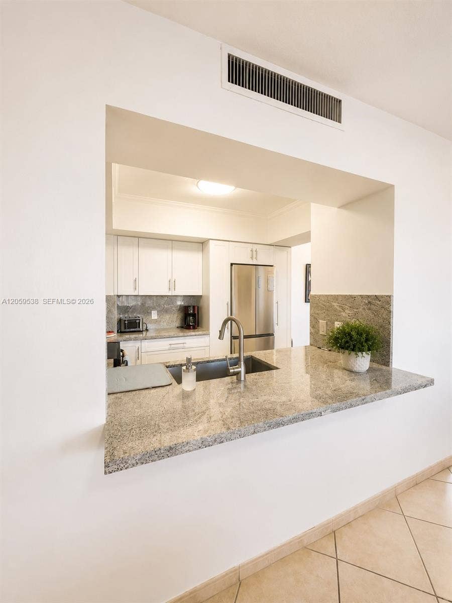 3505 S Ocean Drive, #401, Hollywood, FL 33019 Photo 4