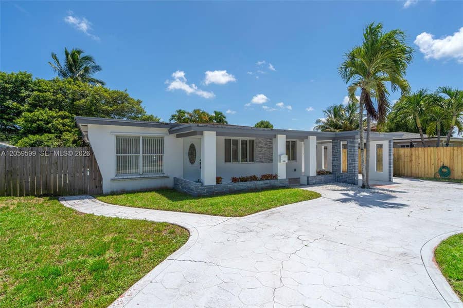 Property photo for 3120 SW 17th Street, Fort Lauderdale, FL