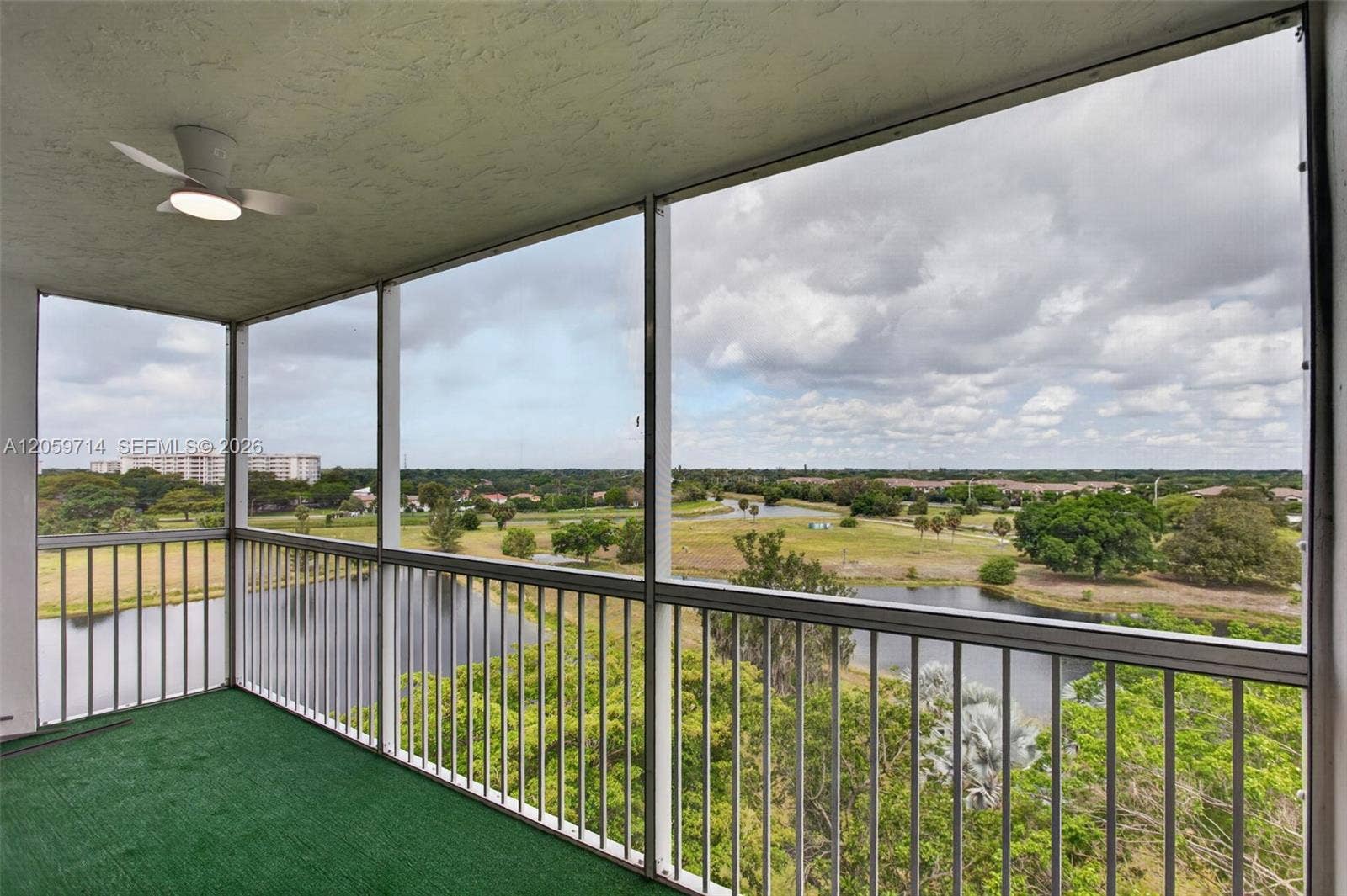3090 N Course Drive, #807, Pompano Beach, FL 33069 Photo 3