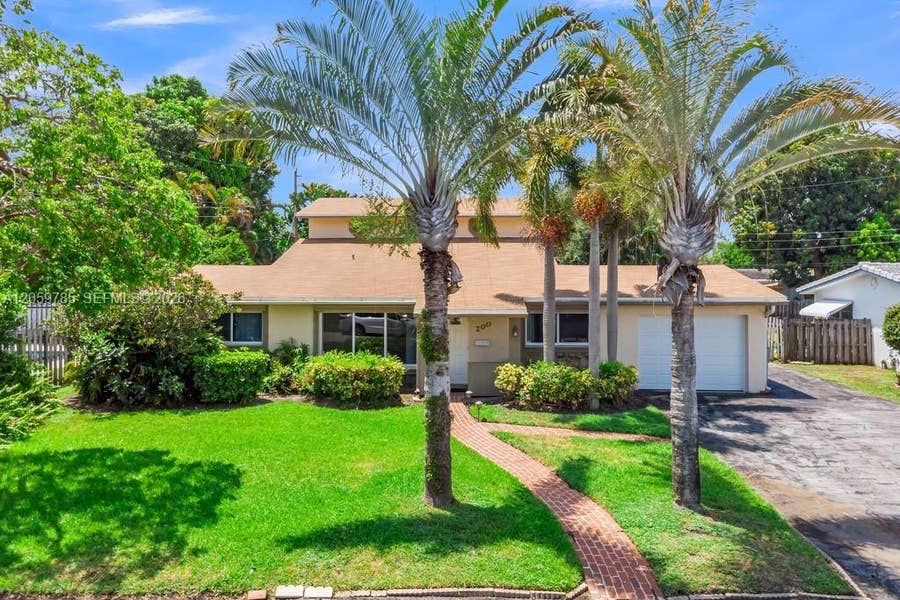 Property photo for 200 SW 16 Street, Pompano Beach, FL