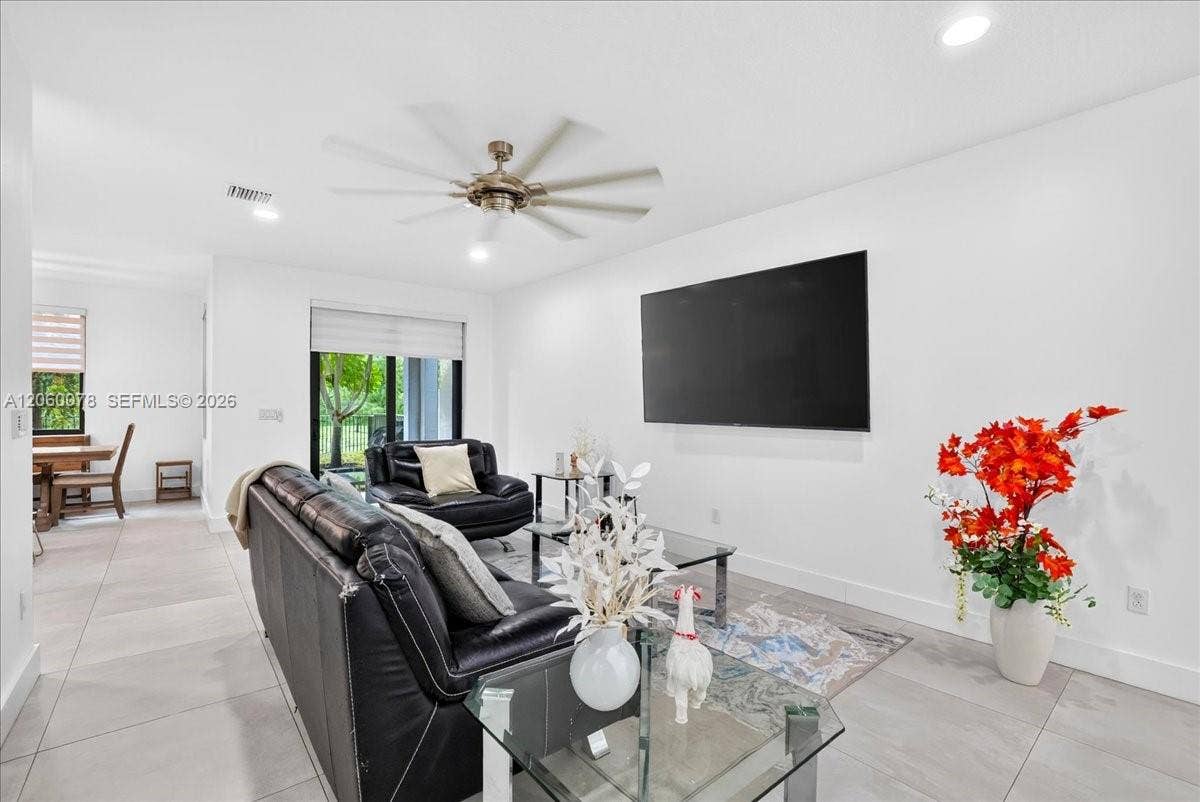 425 NW 33rd Lane, Pompano Beach, FL 33069 Photo 5