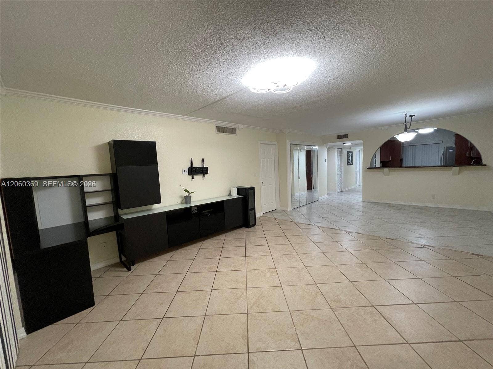 16240 Laurel Drive, #101, Weston, FL 33326 Living & Dining Room