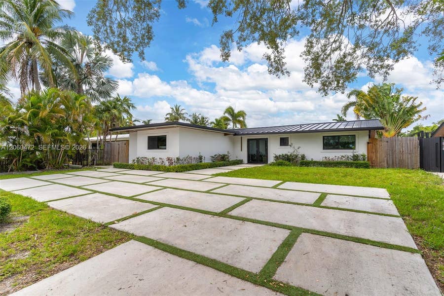 Property photo for 1713 SW 5th Street, Fort Lauderdale, FL