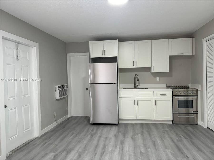 Property photo for 501 SE 23rd Street, #12, Fort Lauderdale, FL