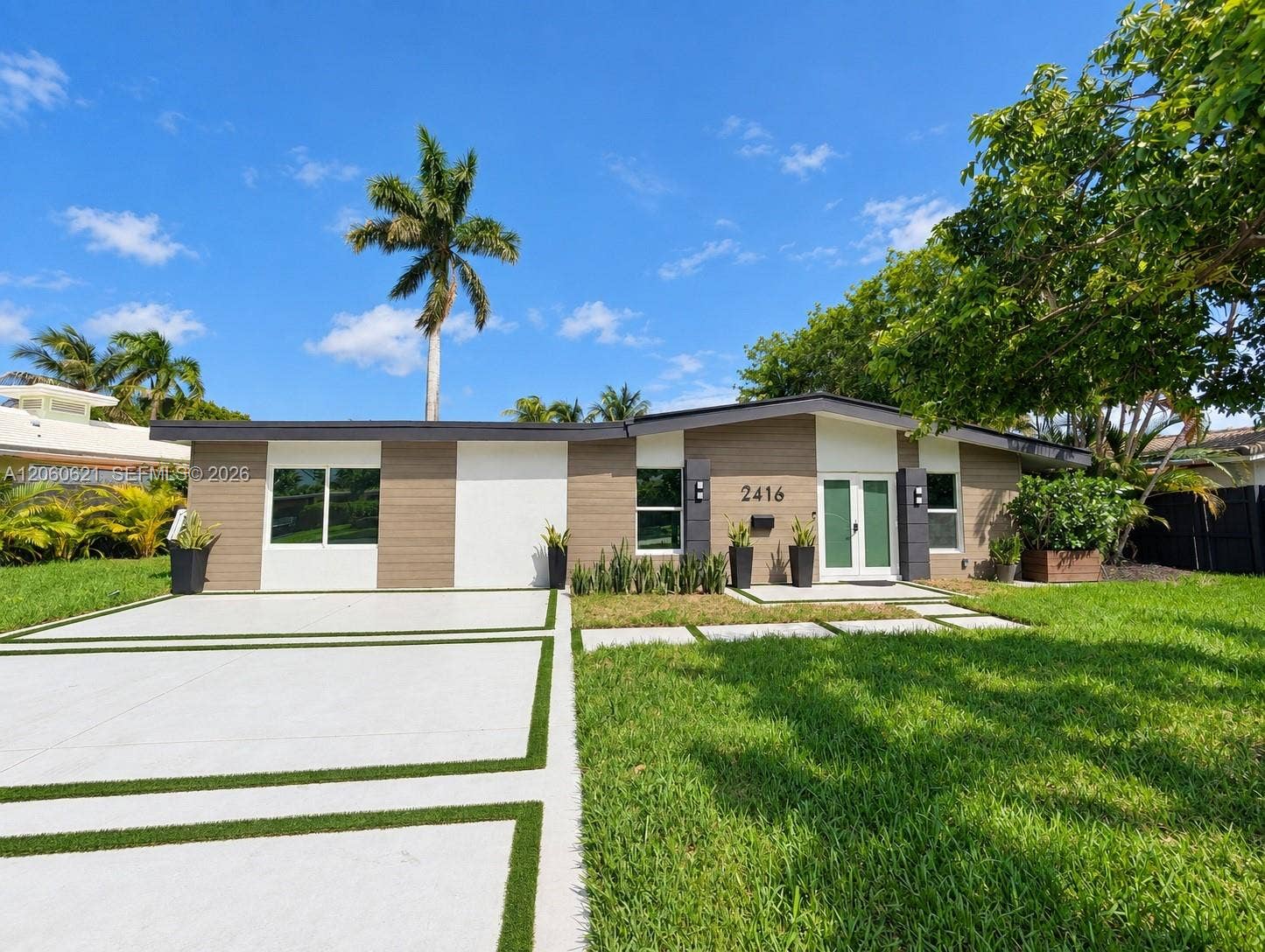 2416 NE 19th Terrace, Wilton Manors, FL 33305 Photo 2